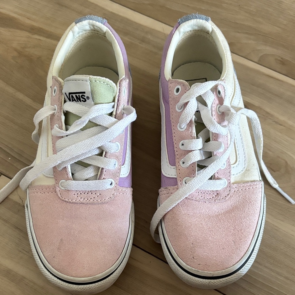 Vans Kids Sneakers in Pink and Cream